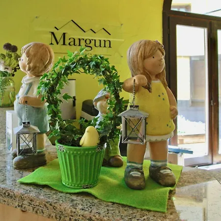 Apartment Residenza Chesa Margun 13-4 By Interhome *